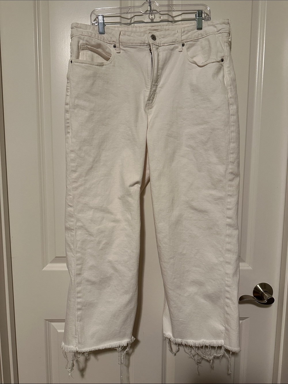 Old Navy Extra High Rise Sky High Wide Leg frayed hem white jeans 16